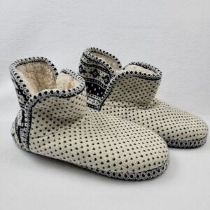 Muk Luks Womens Sherpa Lined Slippers Size L 9-10 Navy & White Cozy Indoor Shoes